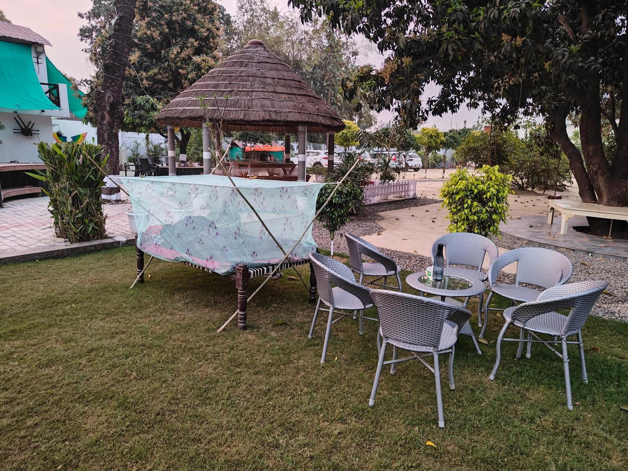 Shobhayan Inn, Airport Railway Station Pickup Free Ayodhya Esterno foto
