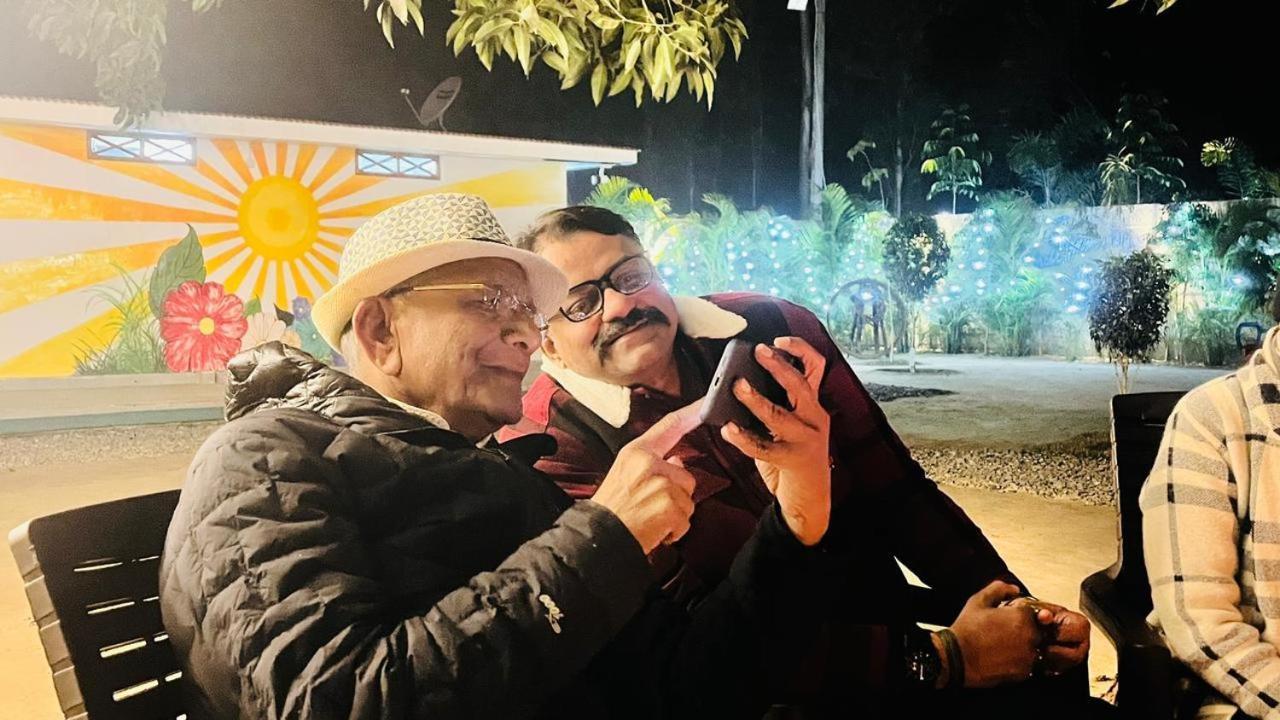 Shobhayan Inn, Airport Railway Station Pickup Free Ayodhya Esterno foto