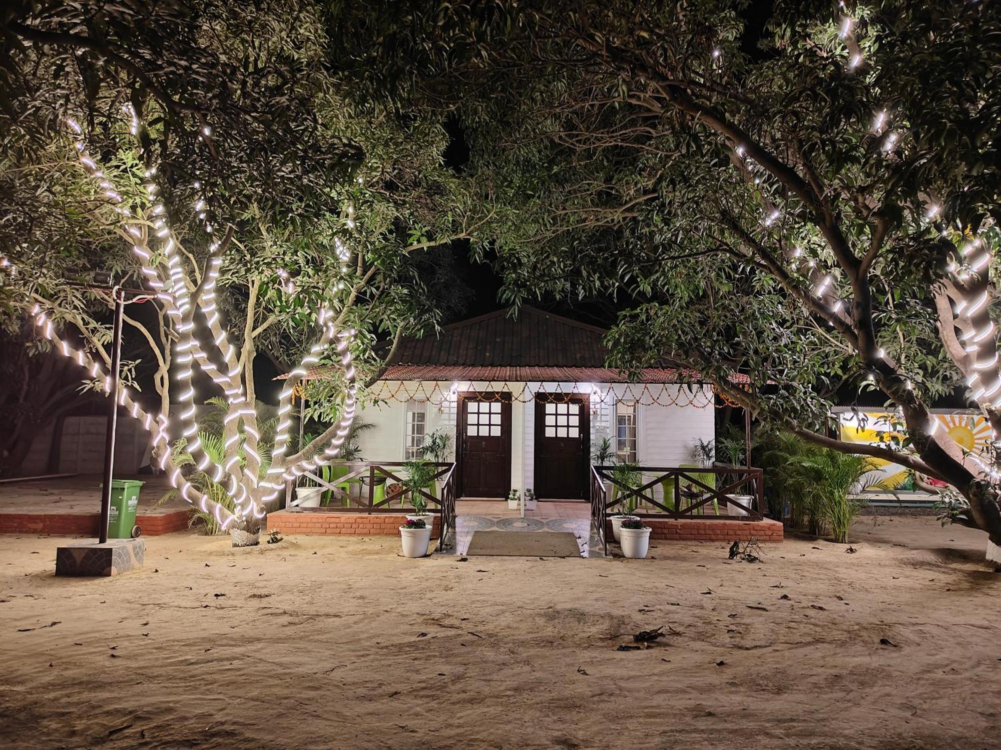Shobhayan Inn, Airport Railway Station Pickup Free Ayodhya Esterno foto